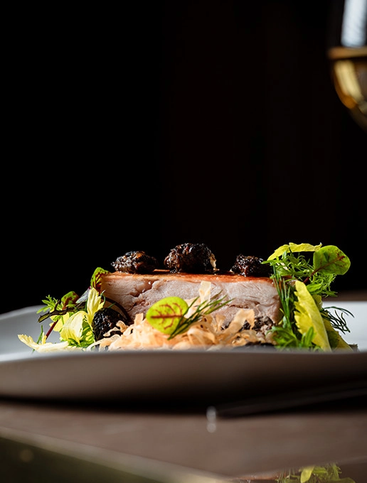 A refined dish served for a bachelor party at Dans le Noir ?
